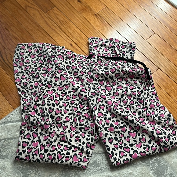 Victoria Secret Pajama Set - Picture 5 of 5
